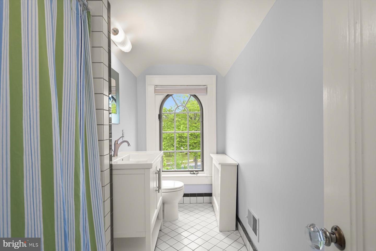2720 35TH PL NW, WASHINGTON, District Of Columbia 20007, 6 Bedrooms Bedrooms, ,5 BathroomsBathrooms,Residential,For sale,2720 35TH PL NW,DCDC2198656 MLS # DCDC2198656