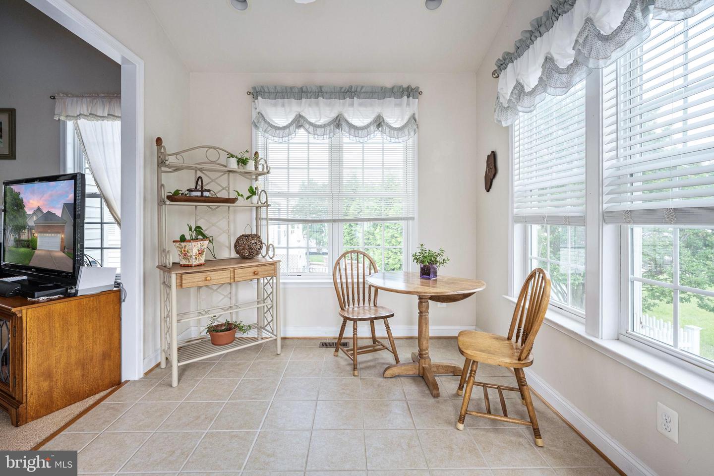 10205 IVERSON AVE, FREDERICKSBURG, Virginia 22407, 4 Bedrooms Bedrooms, ,4 BathroomsBathrooms,Residential,For sale,10205 IVERSON AVE,VASP2032782 MLS # VASP2032782