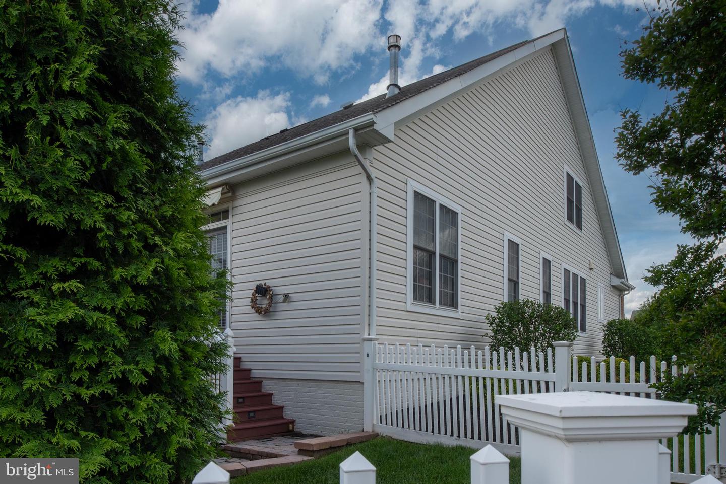 10207 IVERSON AVE, FREDERICKSBURG, Virginia 22407, 3 Bedrooms Bedrooms, ,3 BathroomsBathrooms,Residential,For sale,10207 IVERSON AVE,VASP2032790 MLS # VASP2032790