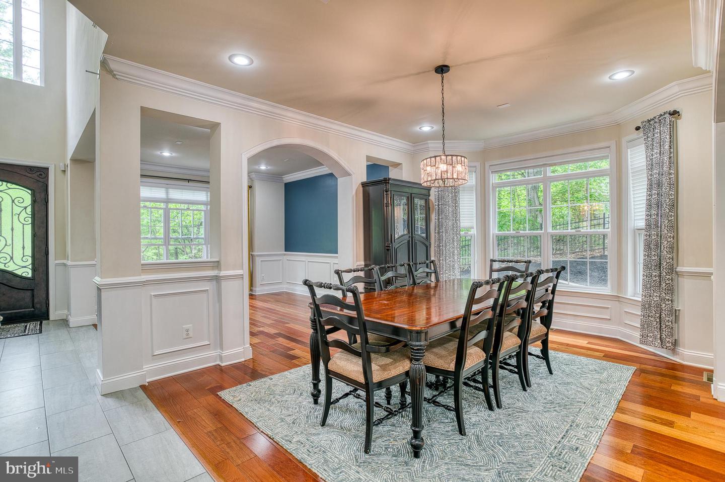 7140 BARRY RD, ALEXANDRIA, Virginia 22315, 5 Bedrooms Bedrooms, ,5 BathroomsBathrooms,Residential,For sale,7140 BARRY RD,VAFX2238200 MLS # VAFX2238200