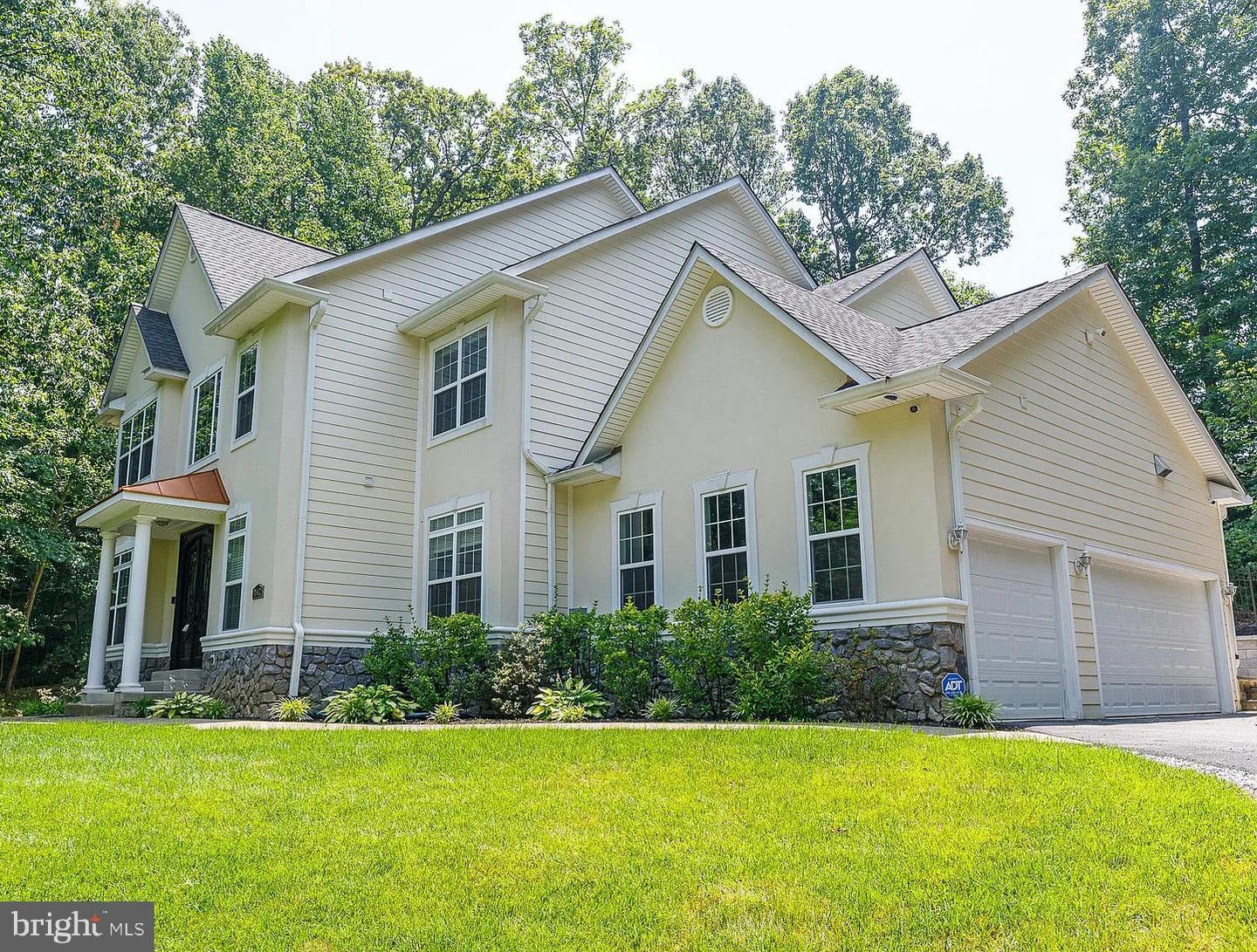 7140 BARRY RD, ALEXANDRIA, Virginia 22315, 5 Bedrooms Bedrooms, ,5 BathroomsBathrooms,Residential,For sale,7140 BARRY RD,VAFX2238200 MLS # VAFX2238200