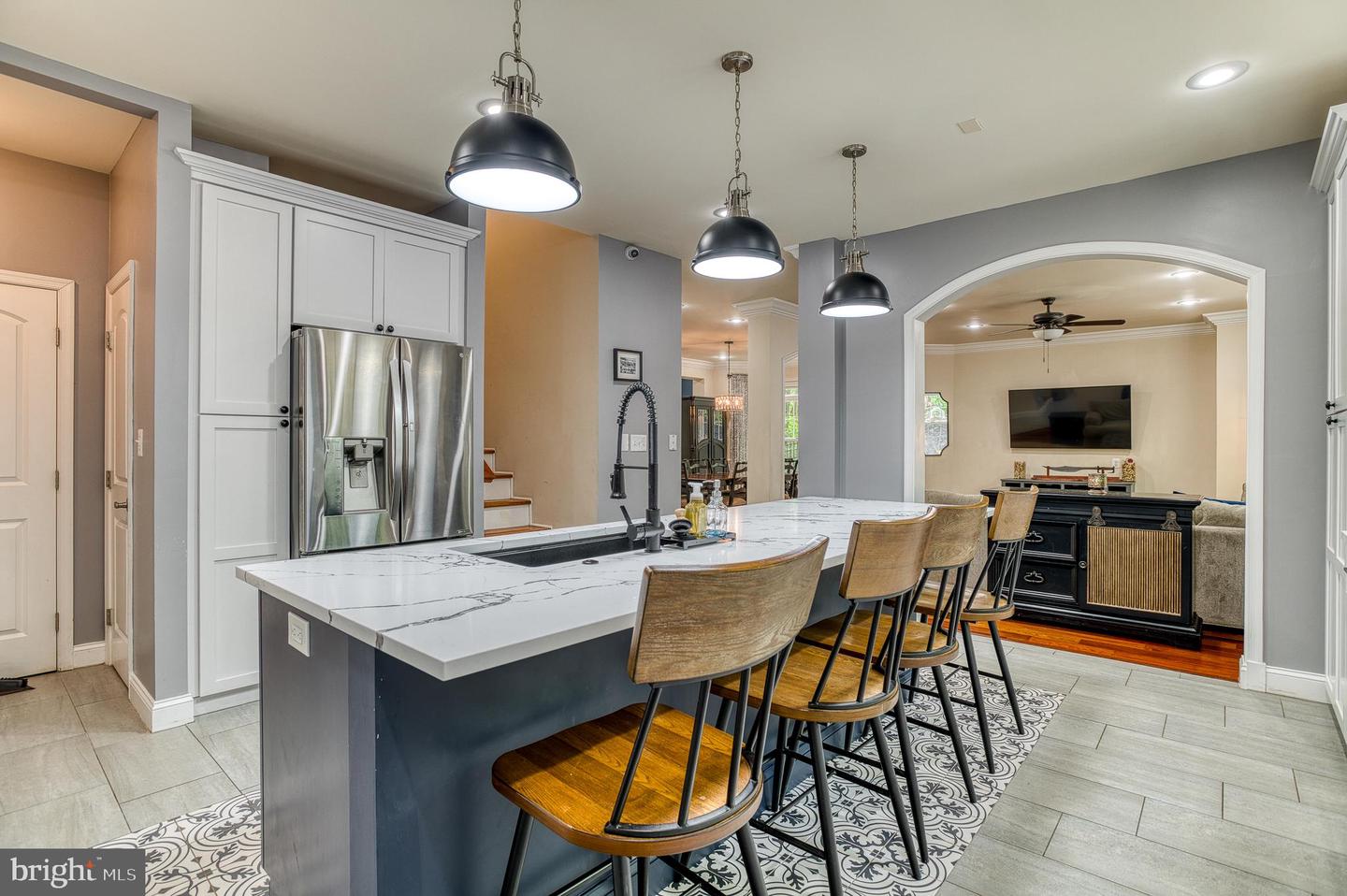 7140 BARRY RD, ALEXANDRIA, Virginia 22315, 5 Bedrooms Bedrooms, ,5 BathroomsBathrooms,Residential,For sale,7140 BARRY RD,VAFX2238200 MLS # VAFX2238200
