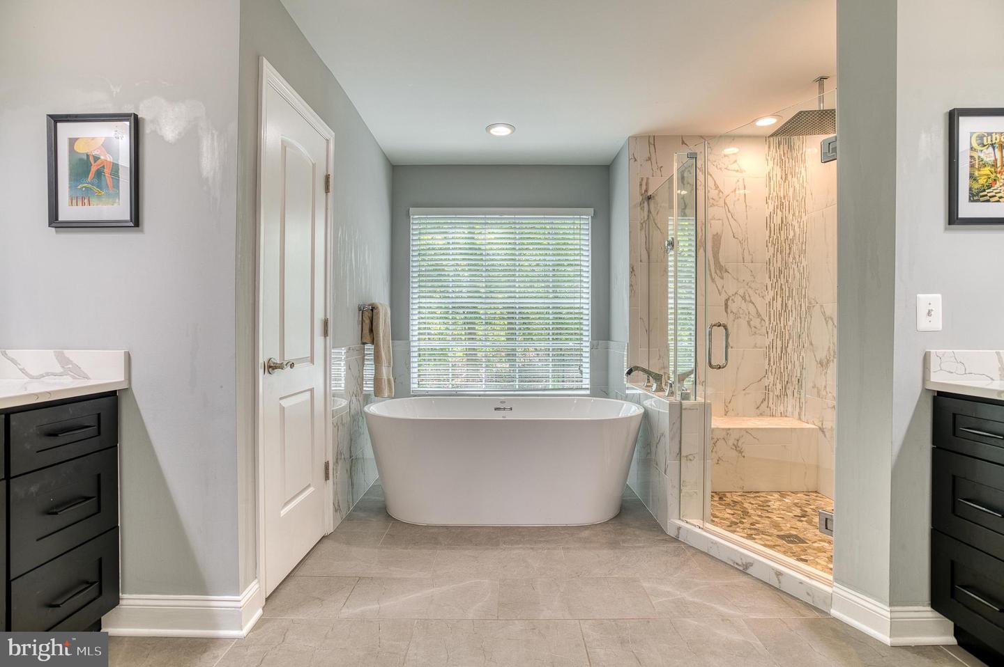 7140 BARRY RD, ALEXANDRIA, Virginia 22315, 5 Bedrooms Bedrooms, ,5 BathroomsBathrooms,Residential,For sale,7140 BARRY RD,VAFX2238200 MLS # VAFX2238200