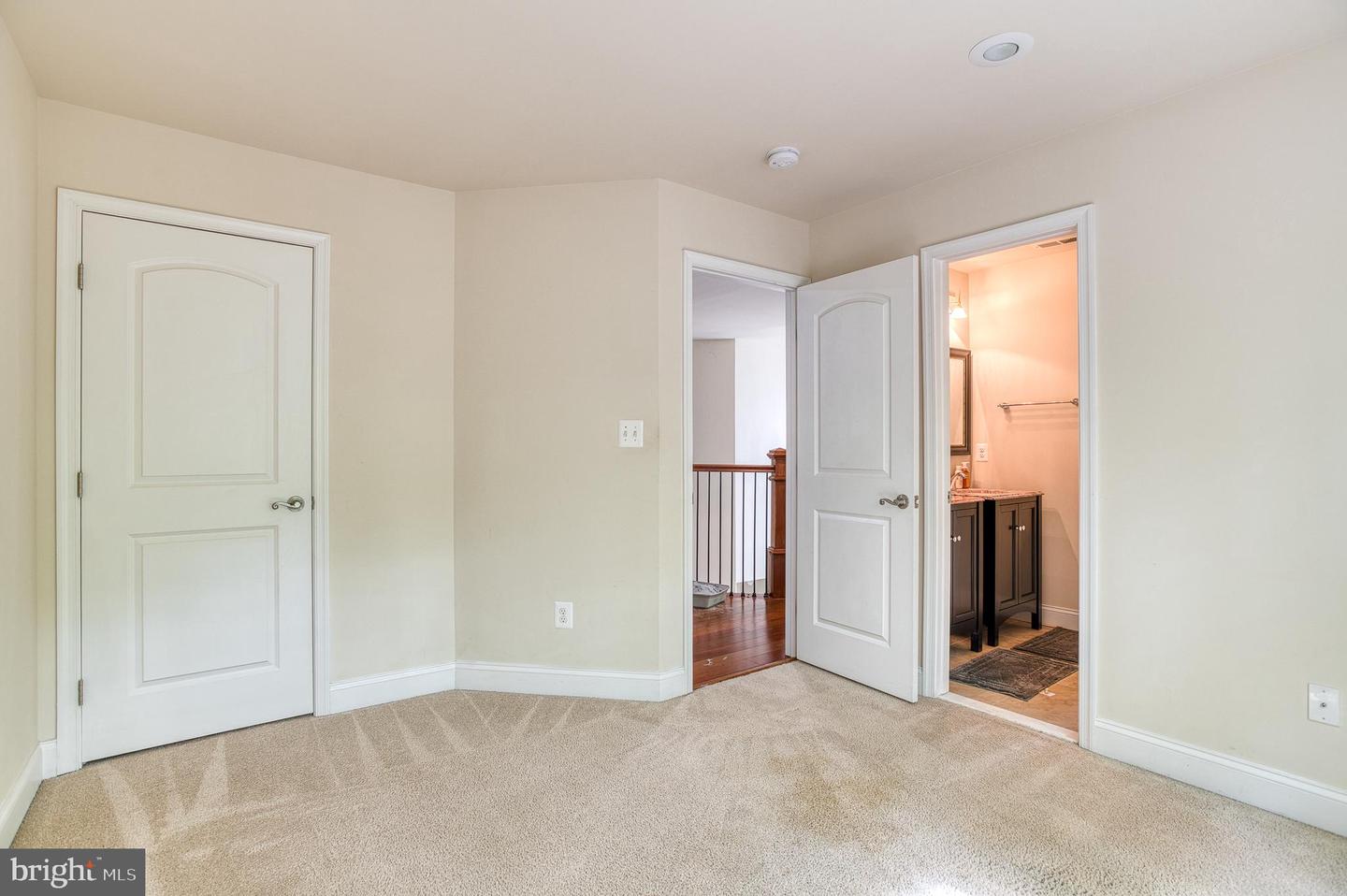 7140 BARRY RD, ALEXANDRIA, Virginia 22315, 5 Bedrooms Bedrooms, ,5 BathroomsBathrooms,Residential,For sale,7140 BARRY RD,VAFX2238200 MLS # VAFX2238200