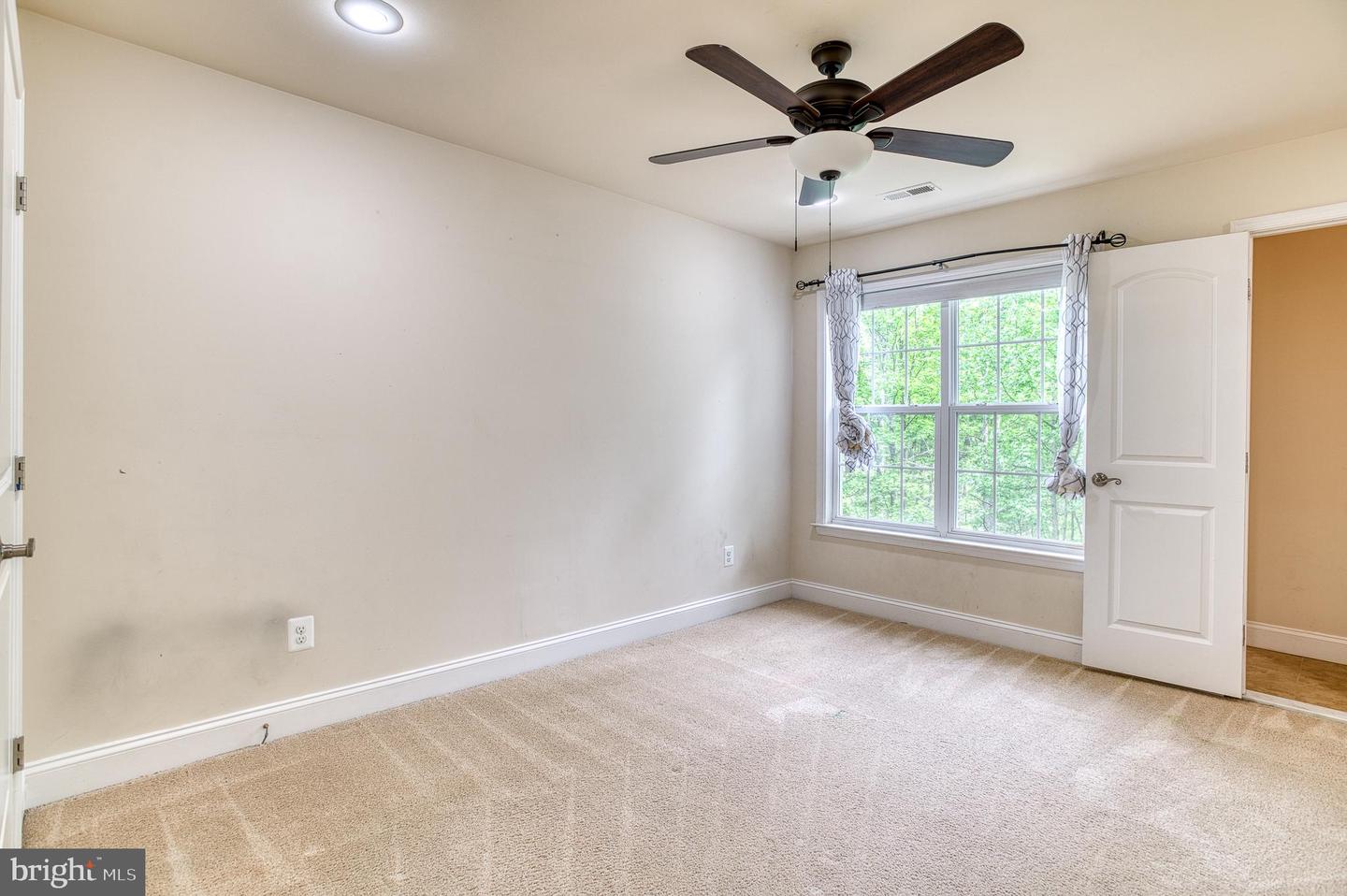 7140 BARRY RD, ALEXANDRIA, Virginia 22315, 5 Bedrooms Bedrooms, ,5 BathroomsBathrooms,Residential,For sale,7140 BARRY RD,VAFX2238200 MLS # VAFX2238200