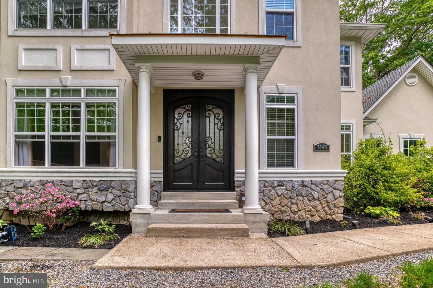 7140 BARRY RD, ALEXANDRIA, Virginia 22315, 5 Bedrooms Bedrooms, ,5 BathroomsBathrooms,Residential,For sale,7140 BARRY RD,VAFX2238200 MLS # VAFX2238200