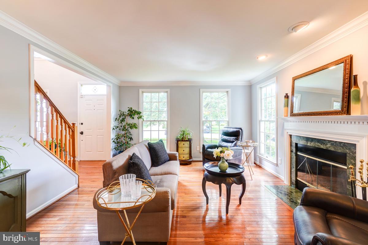 20662 ASHLEAF CT, STERLING, Virginia 20165, 4 Bedrooms Bedrooms, ,3 BathroomsBathrooms,Residential,For sale,20662 ASHLEAF CT,VALO2095436 MLS # VALO2095436