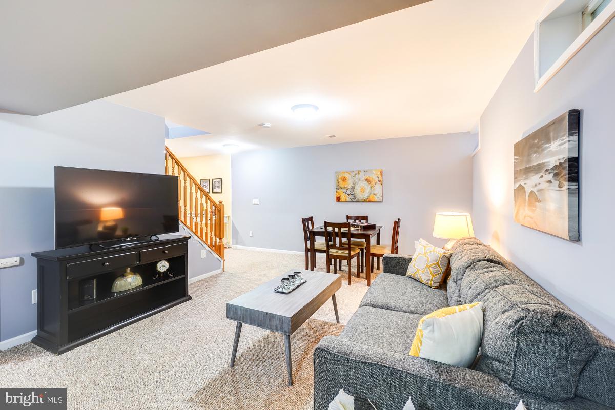 20662 ASHLEAF CT, STERLING, Virginia 20165, 4 Bedrooms Bedrooms, ,3 BathroomsBathrooms,Residential,For sale,20662 ASHLEAF CT,VALO2095436 MLS # VALO2095436