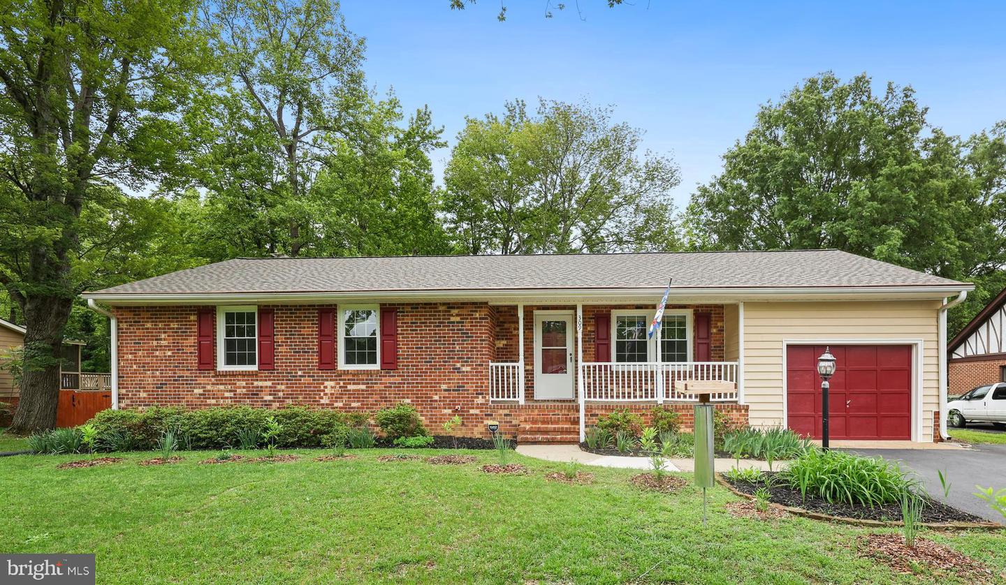 309 CAMDEN DR, FREDERICKSBURG, Virginia 22405, 3 Bedrooms Bedrooms, ,2 BathroomsBathrooms,Residential,For sale,309 CAMDEN DR,VAST2038522 MLS # VAST2038522