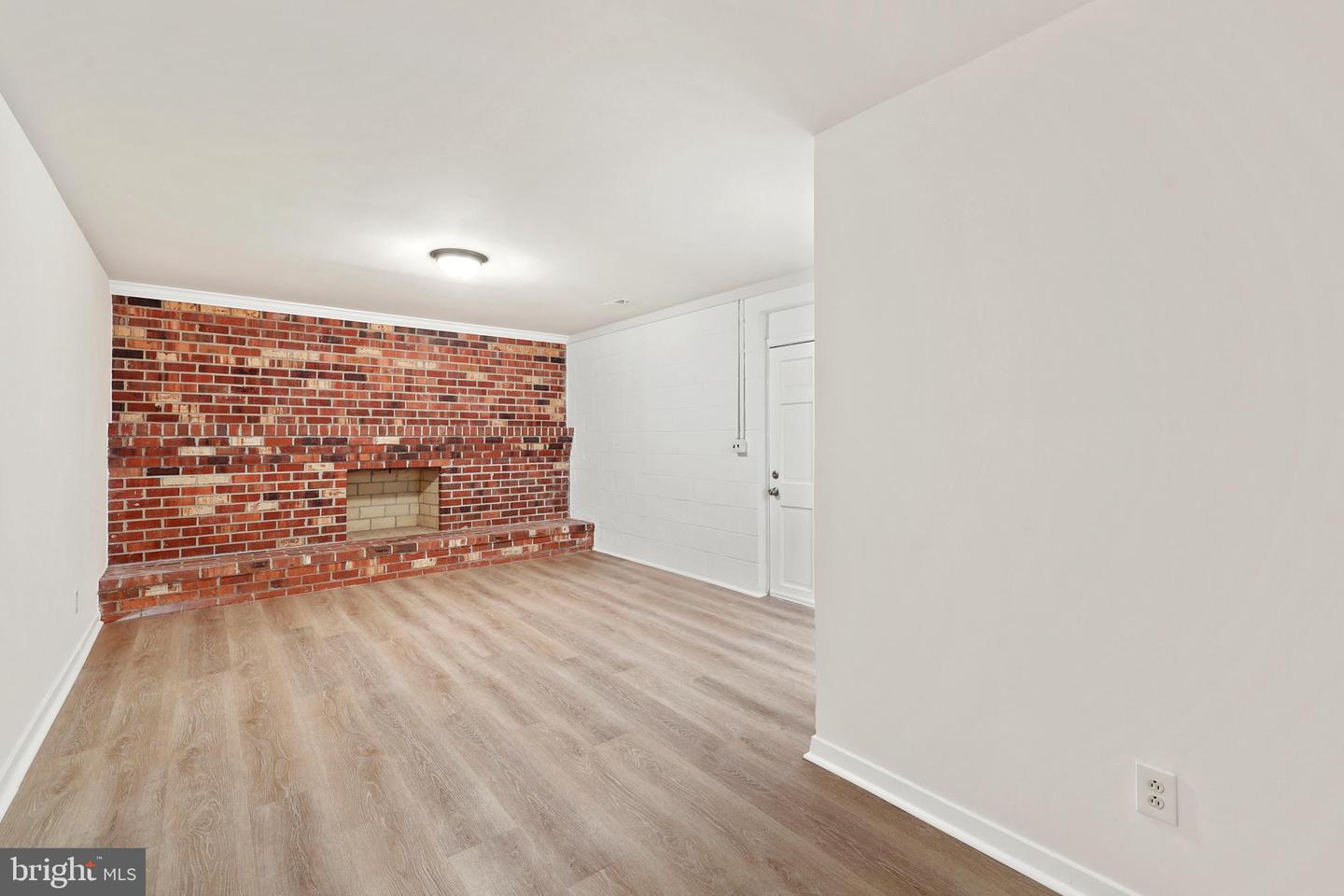 309 CAMDEN DR, FREDERICKSBURG, Virginia 22405, 3 Bedrooms Bedrooms, ,2 BathroomsBathrooms,Residential,For sale,309 CAMDEN DR,VAST2038522 MLS # VAST2038522