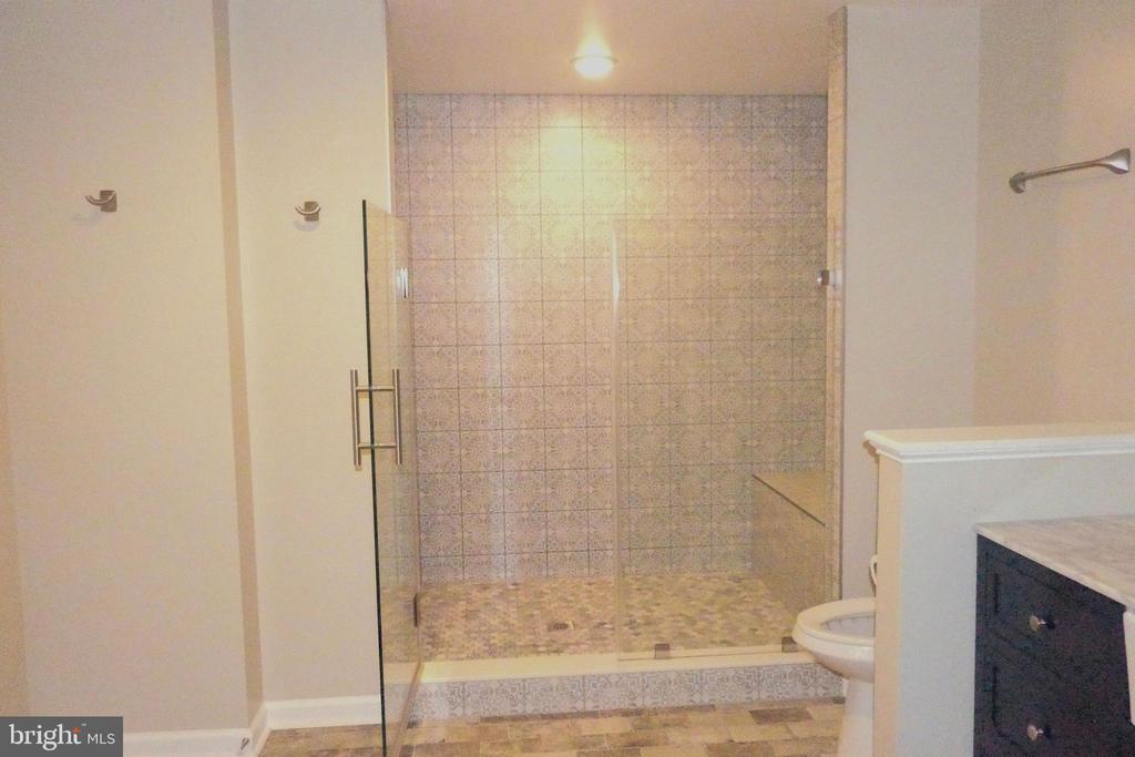 11400 ALVIN, CULPEPER, Virginia 22701, 4 Bedrooms Bedrooms, ,3 BathroomsBathrooms,Residential,11400 ALVIN,VACU2010564 MLS # VACU2010564