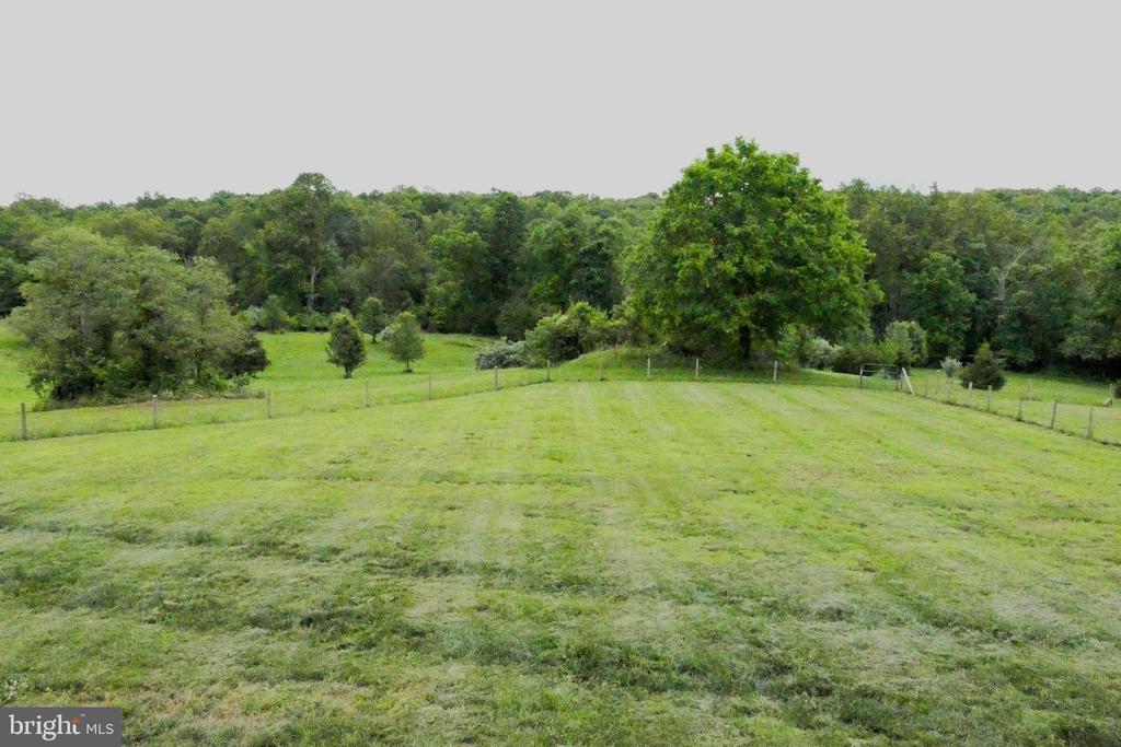 11400 ALVIN, CULPEPER, Virginia 22701, 4 Bedrooms Bedrooms, ,3 BathroomsBathrooms,Residential,11400 ALVIN,VACU2010564 MLS # VACU2010564
