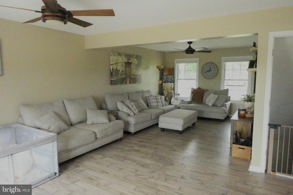 11400 ALVIN, CULPEPER, Virginia 22701, 4 Bedrooms Bedrooms, ,3 BathroomsBathrooms,Residential,11400 ALVIN,VACU2010564 MLS # VACU2010564