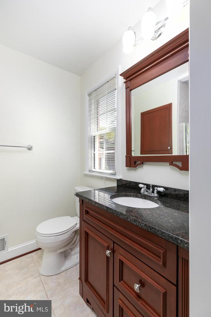 1915 SHANNON CT, ALEXANDRIA, Virginia 22306, 4 Bedrooms Bedrooms, ,3 BathroomsBathrooms,Residential,For sale,1915 SHANNON CT,VAFX2238908 MLS # VAFX2238908