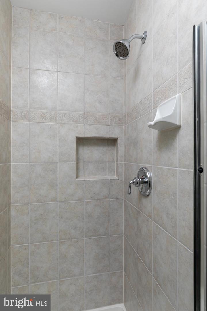 1915 SHANNON CT, ALEXANDRIA, Virginia 22306, 4 Bedrooms Bedrooms, ,3 BathroomsBathrooms,Residential,For sale,1915 SHANNON CT,VAFX2238908 MLS # VAFX2238908