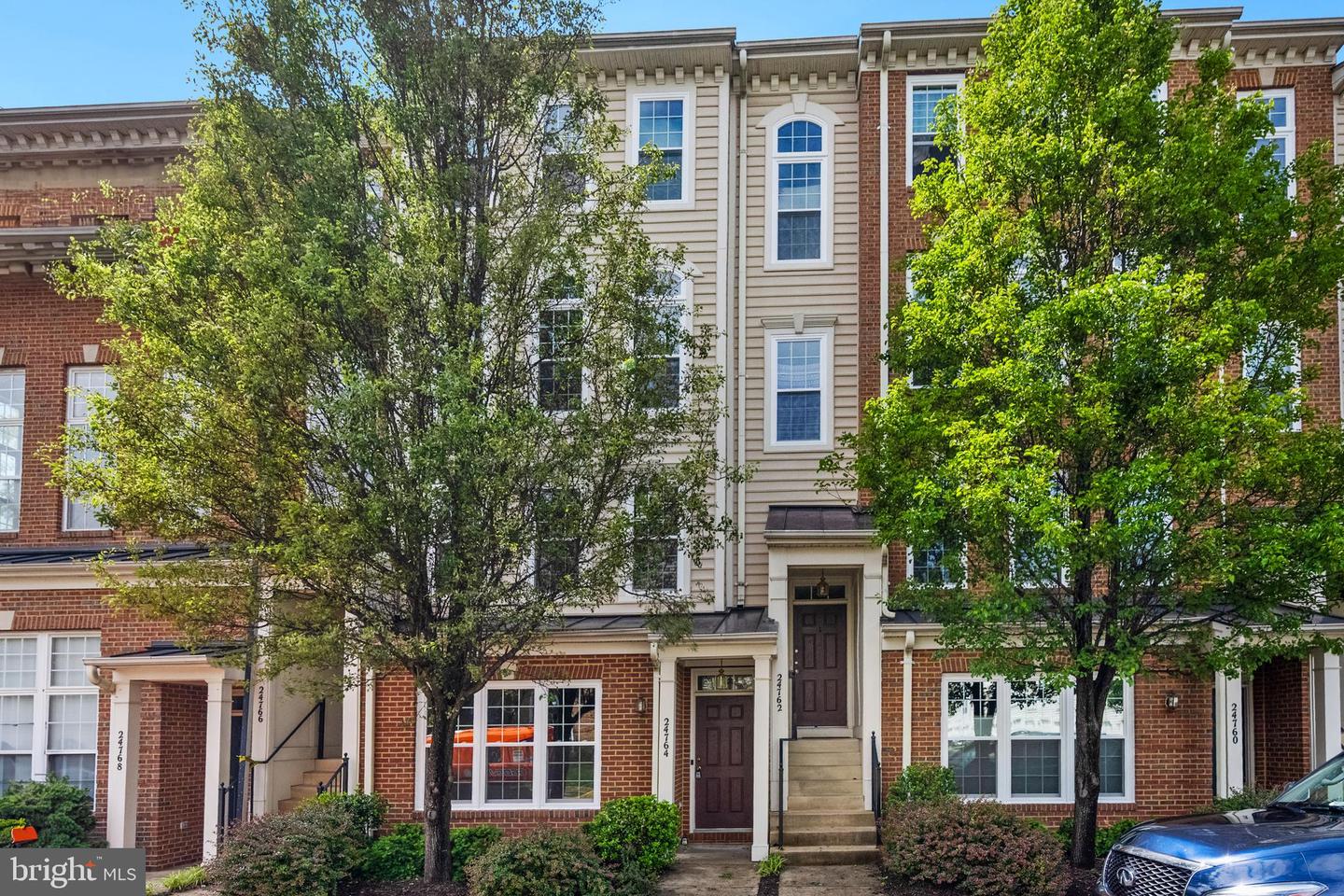 24764 STONE STATION TER, ALDIE, Virginia 20105, 2 Bedrooms Bedrooms, ,2 BathroomsBathrooms,Residential,For sale,24764 STONE STATION TER,VALO2095504 MLS # VALO2095504