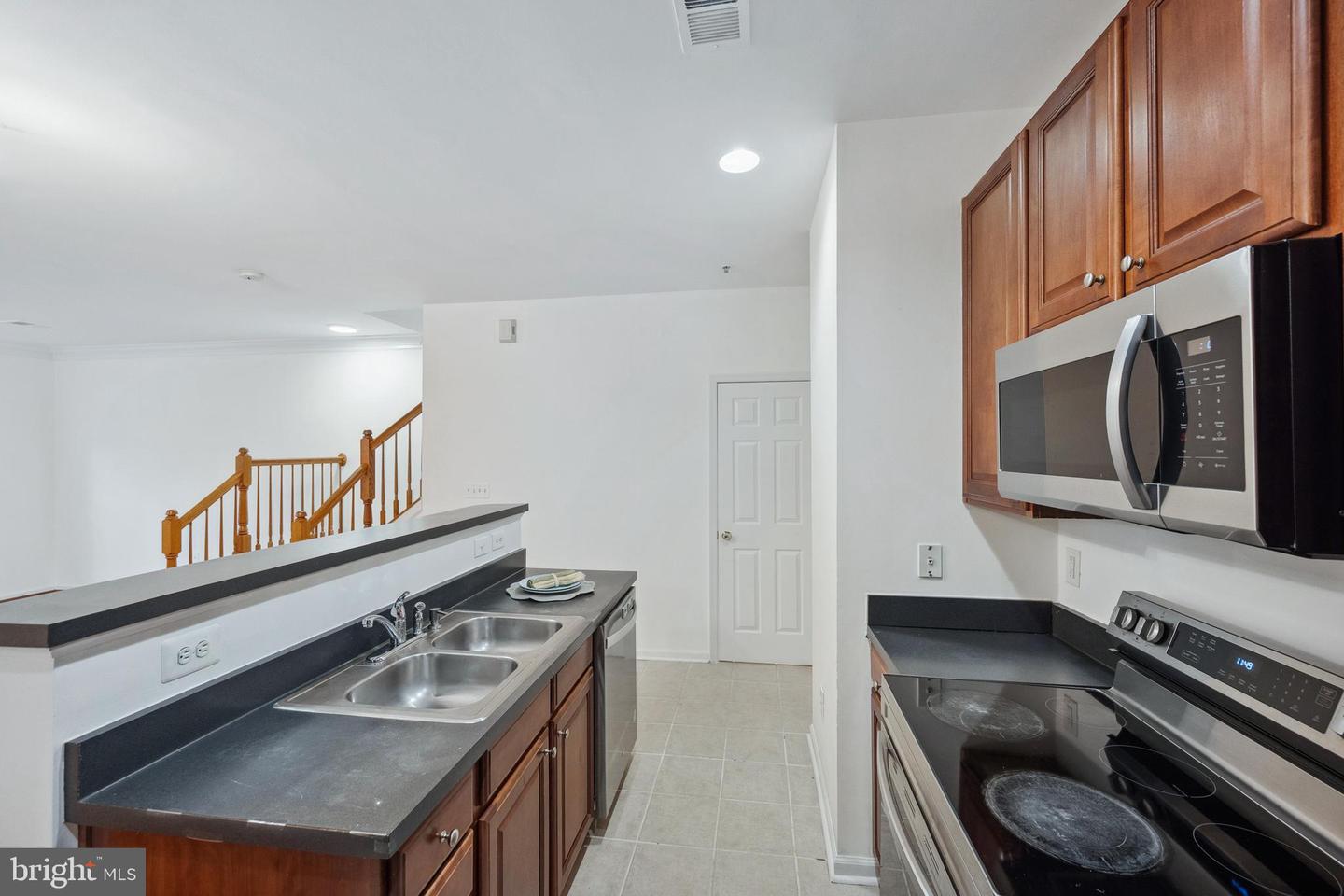 24764 STONE STATION TER, ALDIE, Virginia 20105, 2 Bedrooms Bedrooms, ,2 BathroomsBathrooms,Residential,For sale,24764 STONE STATION TER,VALO2095504 MLS # VALO2095504