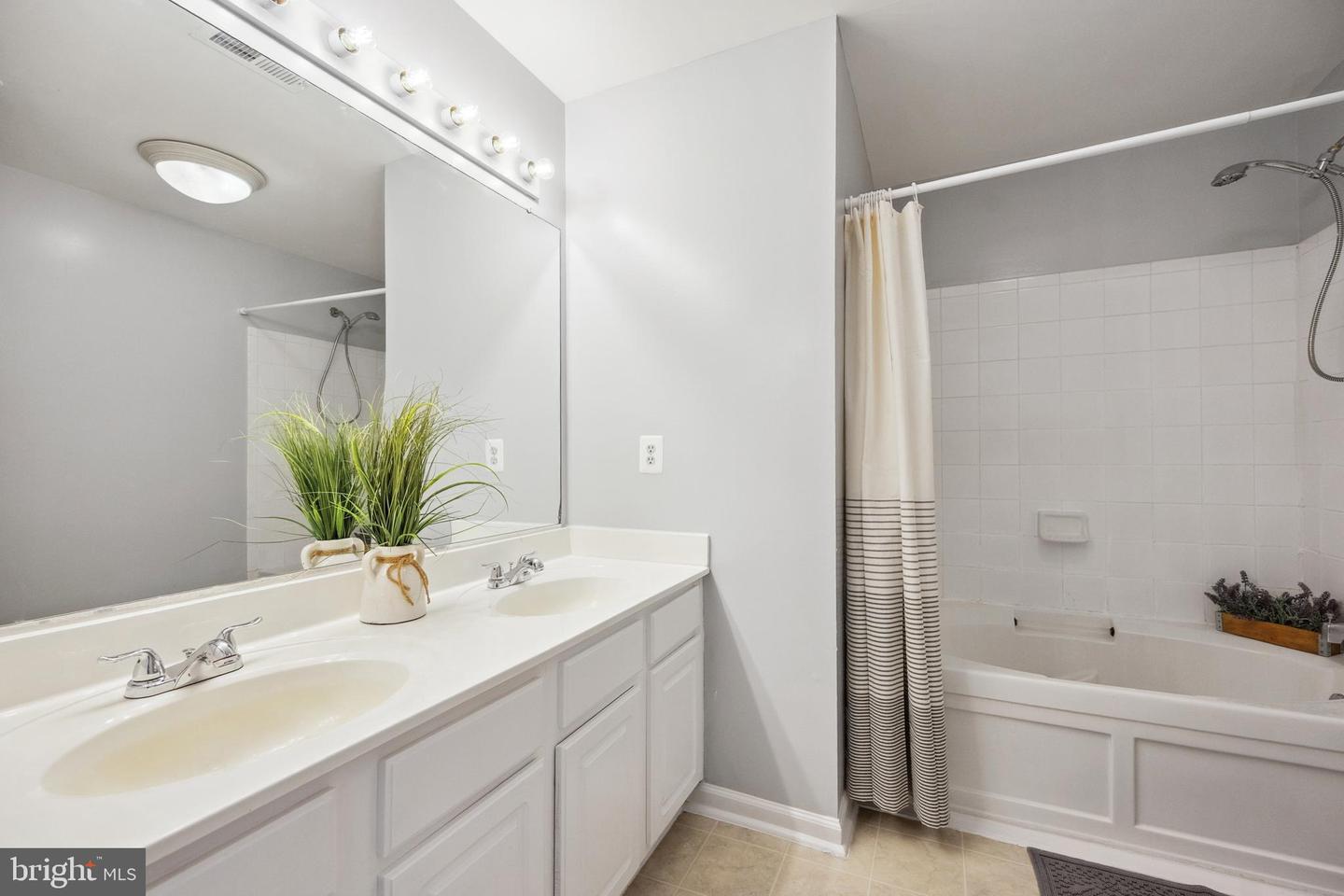 24764 STONE STATION TER, ALDIE, Virginia 20105, 2 Bedrooms Bedrooms, ,2 BathroomsBathrooms,Residential,For sale,24764 STONE STATION TER,VALO2095504 MLS # VALO2095504
