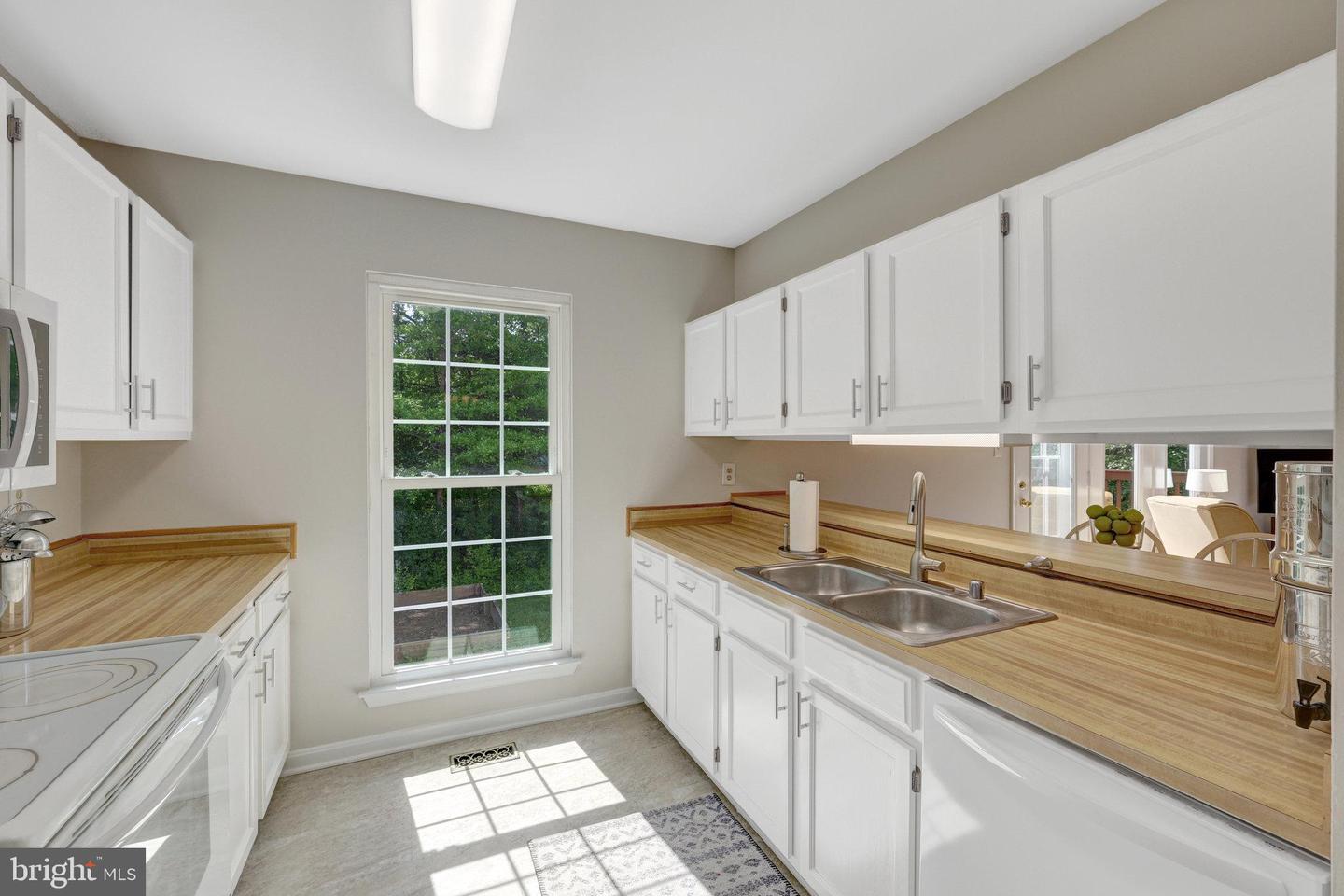 73 MCPHERSON CIR, STERLING, Virginia 20165, 3 Bedrooms Bedrooms, ,2 BathroomsBathrooms,Residential,For sale,73 MCPHERSON CIR,VALO2095576 MLS # VALO2095576