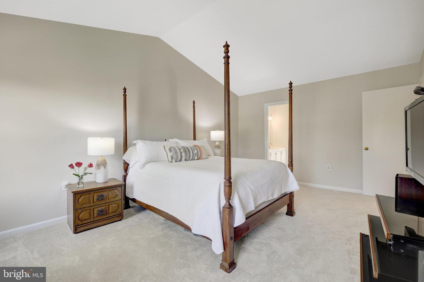 73 MCPHERSON CIR, STERLING, Virginia 20165, 3 Bedrooms Bedrooms, ,2 BathroomsBathrooms,Residential,For sale,73 MCPHERSON CIR,VALO2095576 MLS # VALO2095576