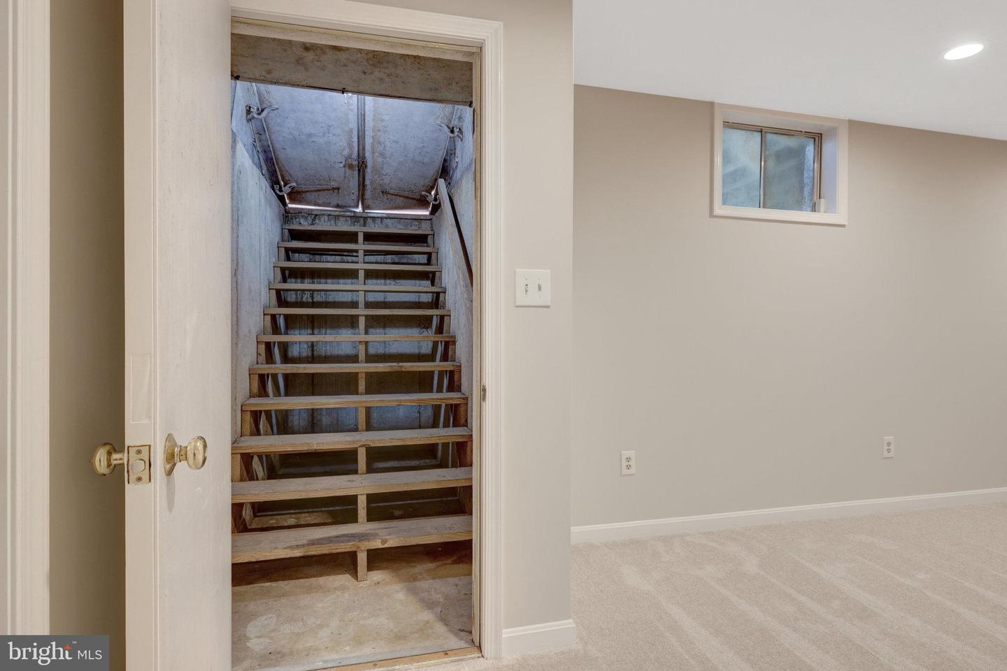 73 MCPHERSON CIR, STERLING, Virginia 20165, 3 Bedrooms Bedrooms, ,2 BathroomsBathrooms,Residential,For sale,73 MCPHERSON CIR,VALO2095576 MLS # VALO2095576