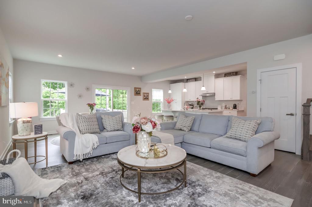 11316 OAKVILLE LN, SPOTSYLVANIA, Virginia 22551, 5 Bedrooms Bedrooms, ,3 BathroomsBathrooms,Residential,11316 OAKVILLE LN,VASP2033036 MLS # VASP2033036