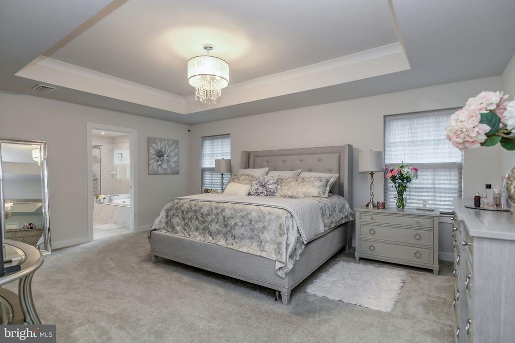 11316 OAKVILLE LN, SPOTSYLVANIA, Virginia 22551, 5 Bedrooms Bedrooms, ,3 BathroomsBathrooms,Residential,11316 OAKVILLE LN,VASP2033036 MLS # VASP2033036