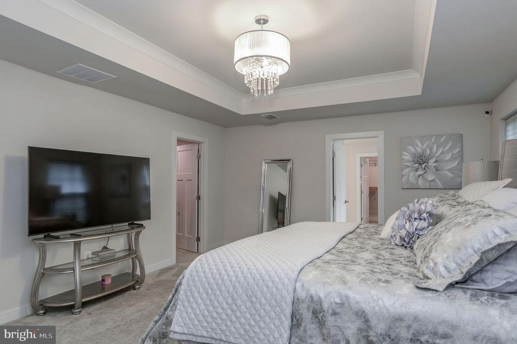 11316 OAKVILLE LN, SPOTSYLVANIA, Virginia 22551, 5 Bedrooms Bedrooms, ,3 BathroomsBathrooms,Residential,11316 OAKVILLE LN,VASP2033036 MLS # VASP2033036