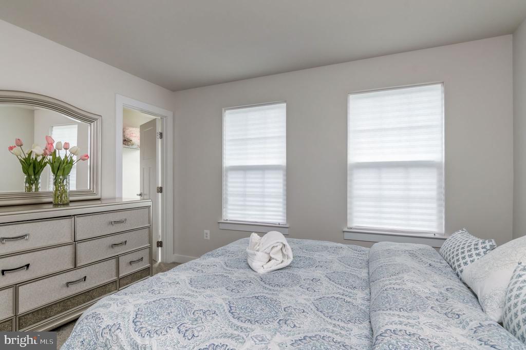 11316 OAKVILLE LN, SPOTSYLVANIA, Virginia 22551, 5 Bedrooms Bedrooms, ,3 BathroomsBathrooms,Residential,11316 OAKVILLE LN,VASP2033036 MLS # VASP2033036