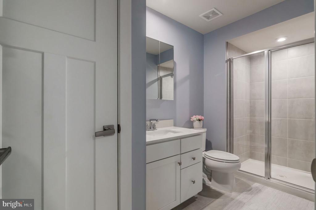 11316 OAKVILLE LN, SPOTSYLVANIA, Virginia 22551, 5 Bedrooms Bedrooms, ,3 BathroomsBathrooms,Residential,11316 OAKVILLE LN,VASP2033036 MLS # VASP2033036