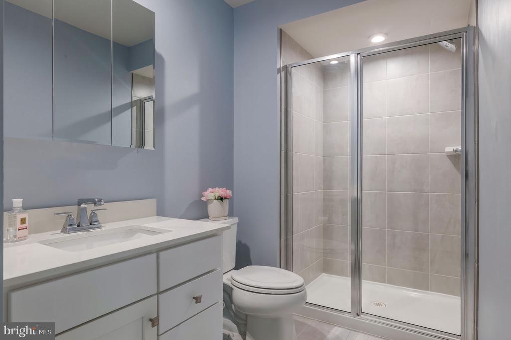 11316 OAKVILLE LN, SPOTSYLVANIA, Virginia 22551, 5 Bedrooms Bedrooms, ,3 BathroomsBathrooms,Residential,11316 OAKVILLE LN,VASP2033036 MLS # VASP2033036