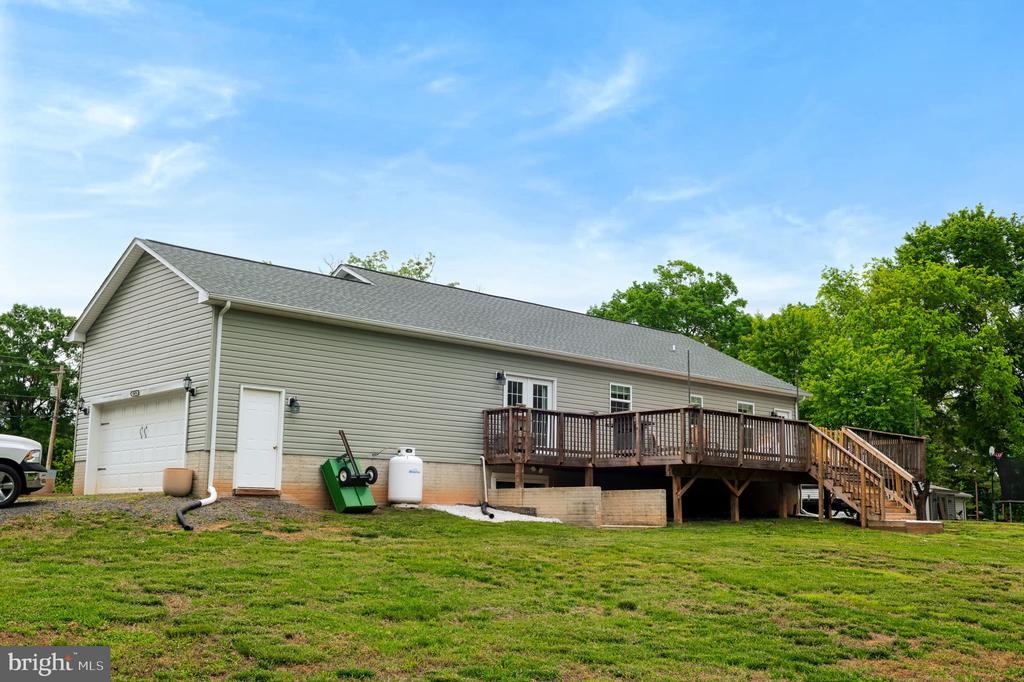 10694 WEAVERSVILLE RD, BEALETON, Virginia, 3 Bedrooms Bedrooms, ,2 BathroomsBathrooms,Residential,10694 WEAVERSVILLE RD,VAFQ2016636 MLS # VAFQ2016636