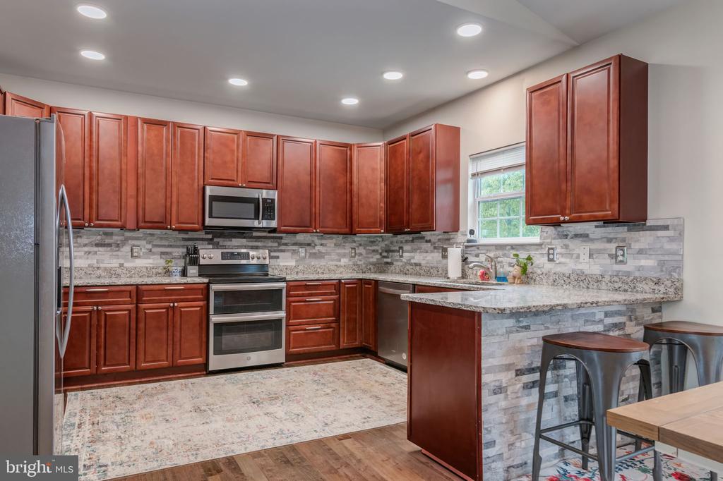 10694 WEAVERSVILLE RD, BEALETON, Virginia, 3 Bedrooms Bedrooms, ,2 BathroomsBathrooms,Residential,10694 WEAVERSVILLE RD,VAFQ2016636 MLS # VAFQ2016636