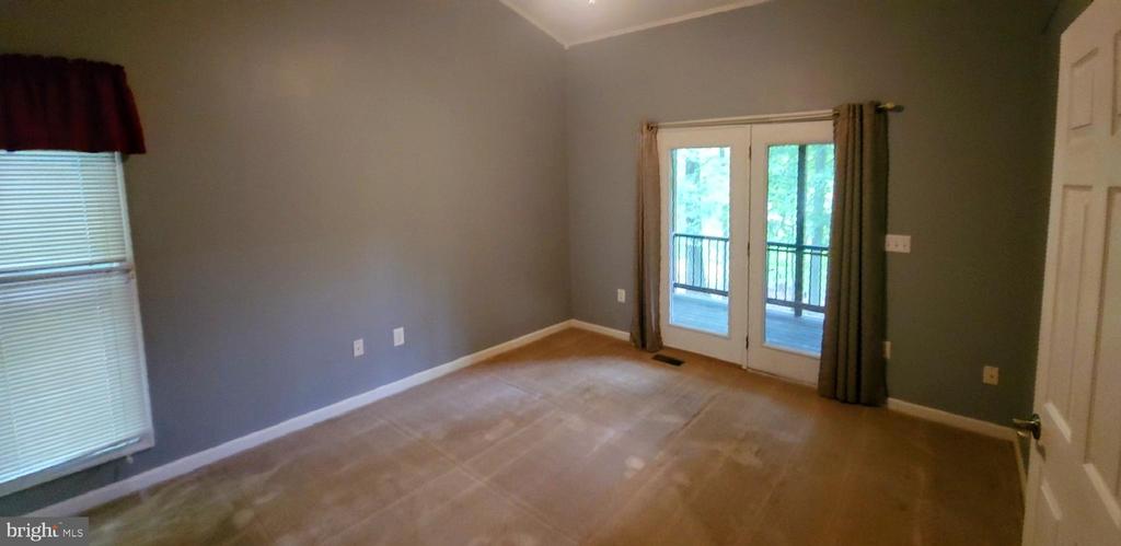 1111 EASTOVER PKWY, LOCUST GROVE, Virginia 22508, 5 Bedrooms Bedrooms, ,3 BathroomsBathrooms,Residential,1111 EASTOVER PKWY,VAOR2009692 MLS # VAOR2009692