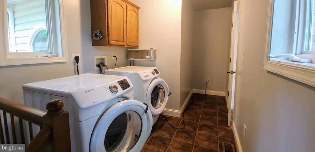 1111 EASTOVER PKWY, LOCUST GROVE, Virginia 22508, 5 Bedrooms Bedrooms, ,3 BathroomsBathrooms,Residential,1111 EASTOVER PKWY,VAOR2009692 MLS # VAOR2009692