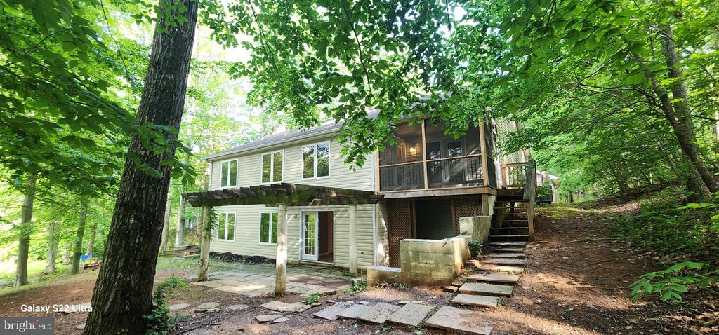 1111 EASTOVER PKWY, LOCUST GROVE, Virginia 22508, 5 Bedrooms Bedrooms, ,3 BathroomsBathrooms,Residential,1111 EASTOVER PKWY,VAOR2009692 MLS # VAOR2009692