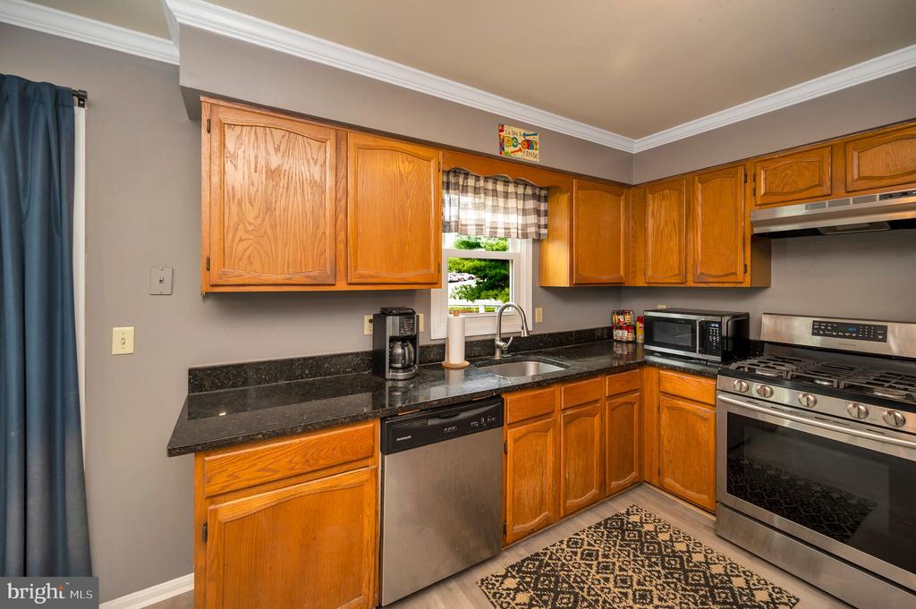 10714 GIDEON CT, FREDERICKSBURG, Virginia 22407, 3 Bedrooms Bedrooms, ,3 BathroomsBathrooms,Residential,BALLANTRAYE,10714 GIDEON CT,VASP2033066 MLS # VASP2033066