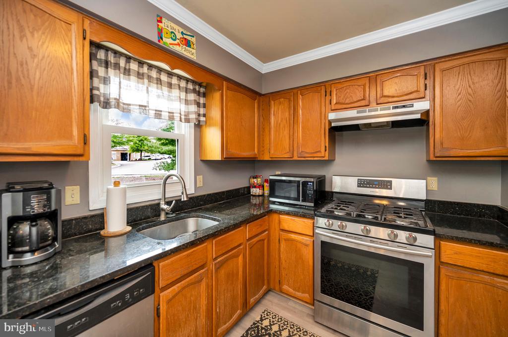 10714 GIDEON CT, FREDERICKSBURG, Virginia 22407, 3 Bedrooms Bedrooms, ,3 BathroomsBathrooms,Residential,BALLANTRAYE,10714 GIDEON CT,VASP2033066 MLS # VASP2033066