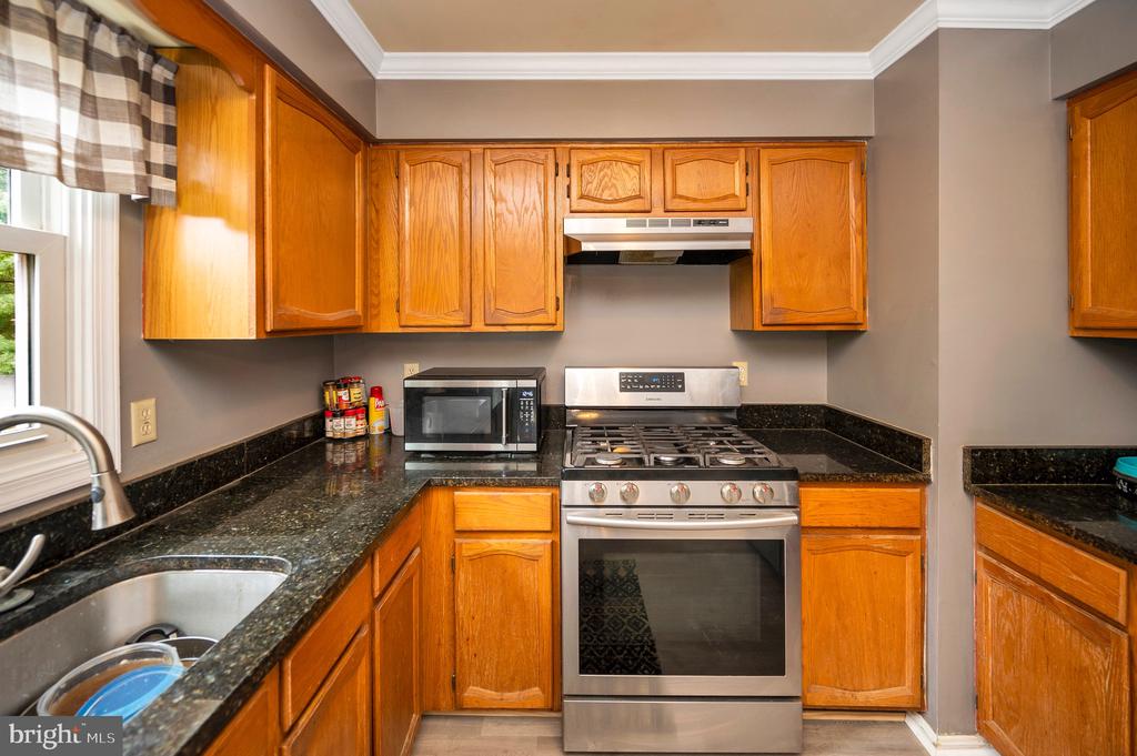 10714 GIDEON CT, FREDERICKSBURG, Virginia 22407, 3 Bedrooms Bedrooms, ,3 BathroomsBathrooms,Residential,BALLANTRAYE,10714 GIDEON CT,VASP2033066 MLS # VASP2033066