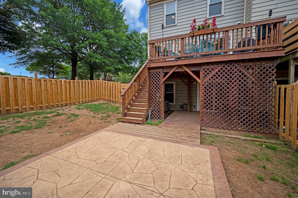 10714 GIDEON CT, FREDERICKSBURG, Virginia 22407, 3 Bedrooms Bedrooms, ,3 BathroomsBathrooms,Residential,BALLANTRAYE,10714 GIDEON CT,VASP2033066 MLS # VASP2033066