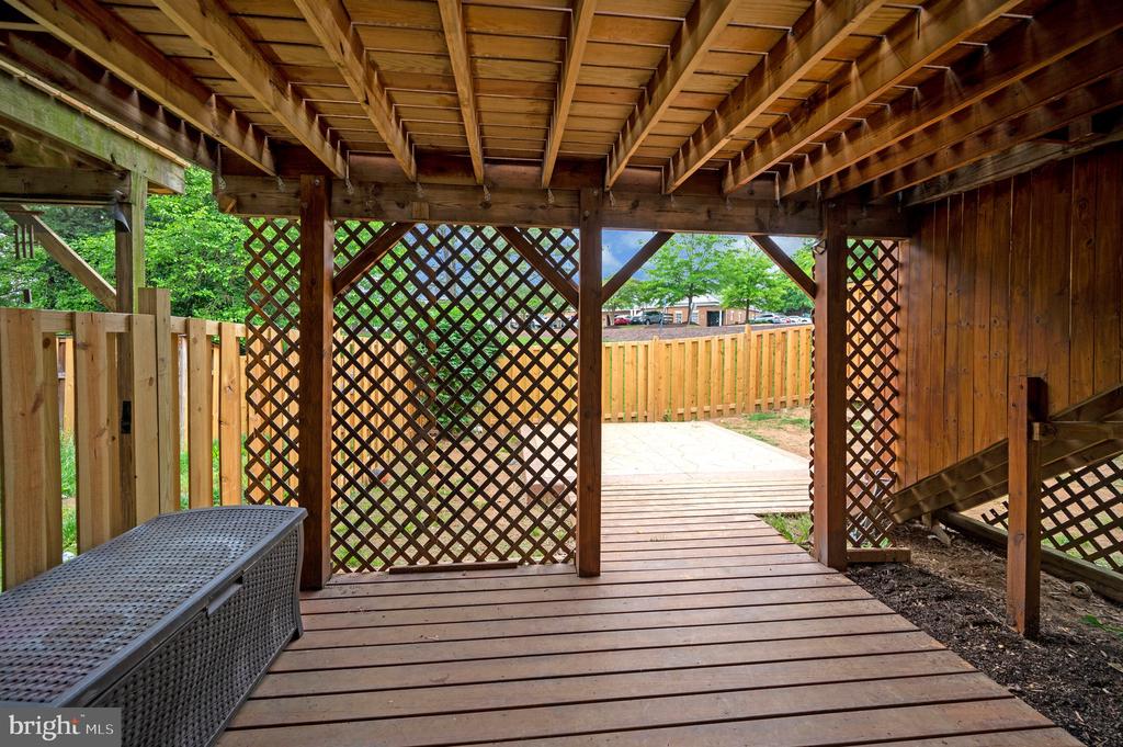 10714 GIDEON CT, FREDERICKSBURG, Virginia 22407, 3 Bedrooms Bedrooms, ,3 BathroomsBathrooms,Residential,BALLANTRAYE,10714 GIDEON CT,VASP2033066 MLS # VASP2033066