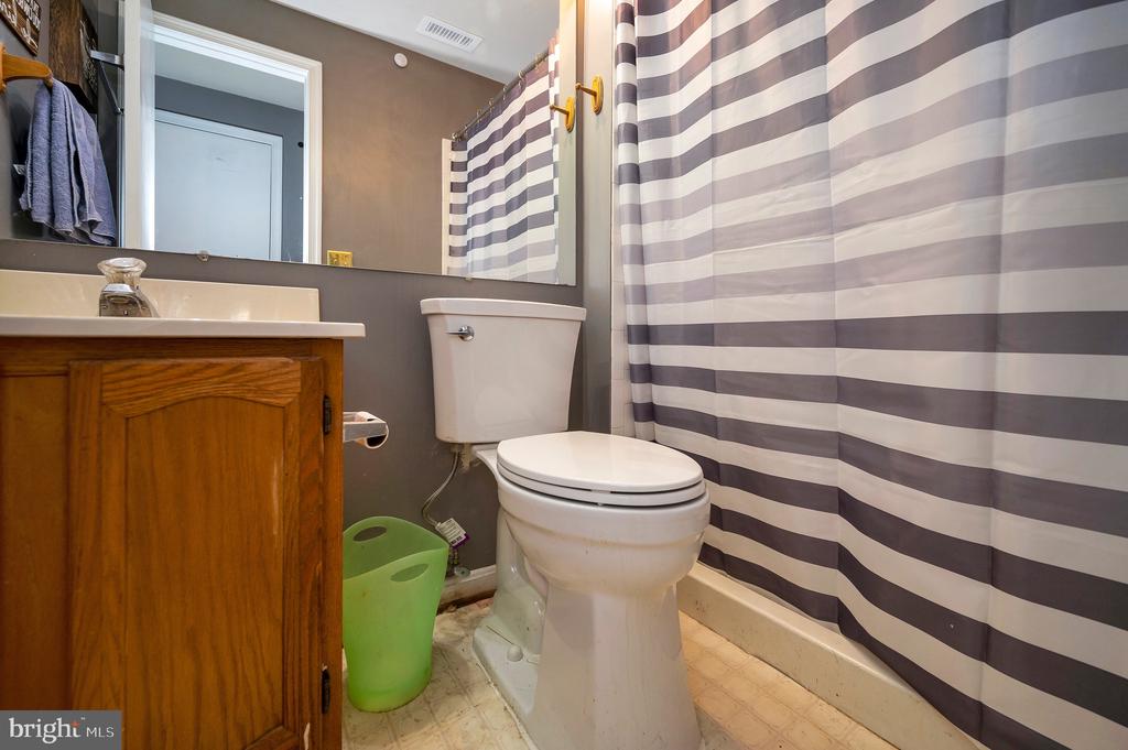 10714 GIDEON CT, FREDERICKSBURG, Virginia 22407, 3 Bedrooms Bedrooms, ,3 BathroomsBathrooms,Residential,BALLANTRAYE,10714 GIDEON CT,VASP2033066 MLS # VASP2033066