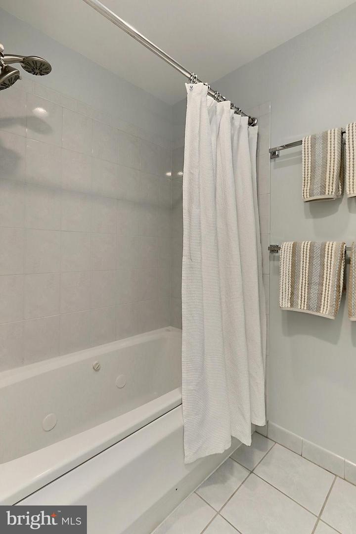 1050 N STUART ST #617, ARLINGTON, Virginia 22201, 1 Bedroom Bedrooms, ,1 BathroomBathrooms,Residential,For sale,1050 N STUART ST #617,VAAR2057056 MLS # VAAR2057056