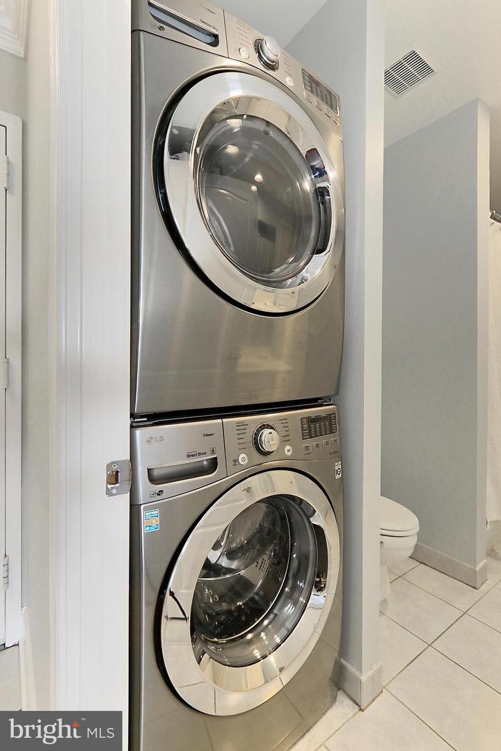 1050 N STUART ST #617, ARLINGTON, Virginia 22201, 1 Bedroom Bedrooms, ,1 BathroomBathrooms,Residential,For sale,1050 N STUART ST #617,VAAR2057056 MLS # VAAR2057056