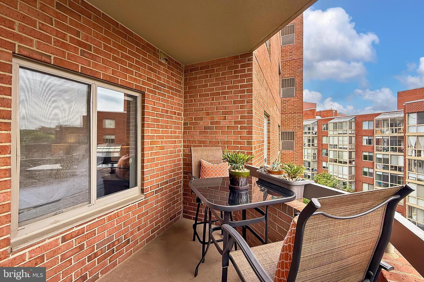1050 N STUART ST #617, ARLINGTON, Virginia 22201, 1 Bedroom Bedrooms, ,1 BathroomBathrooms,Residential,For sale,1050 N STUART ST #617,VAAR2057056 MLS # VAAR2057056