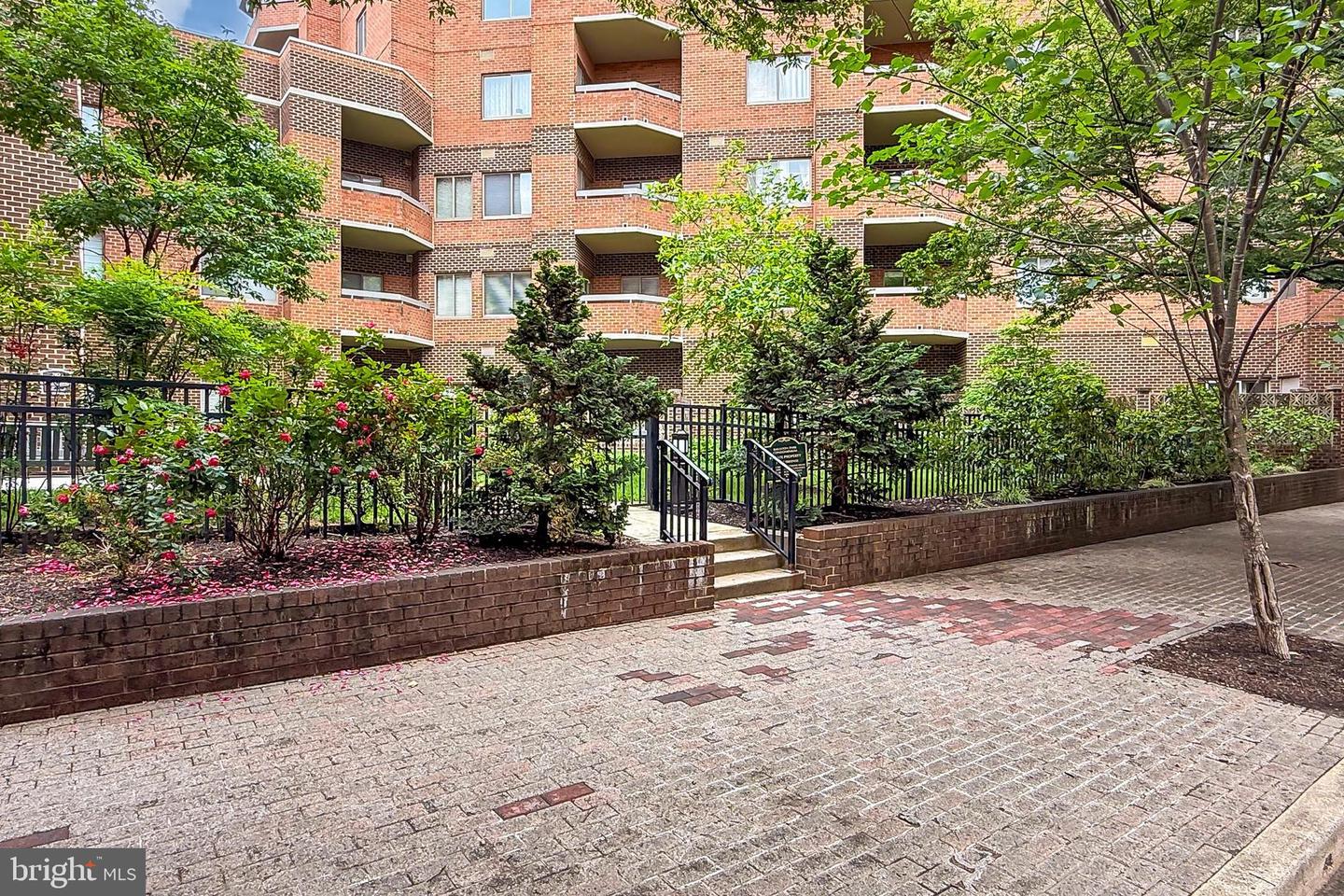 1050 N STUART ST #617, ARLINGTON, Virginia 22201, 1 Bedroom Bedrooms, ,1 BathroomBathrooms,Residential,For sale,1050 N STUART ST #617,VAAR2057056 MLS # VAAR2057056