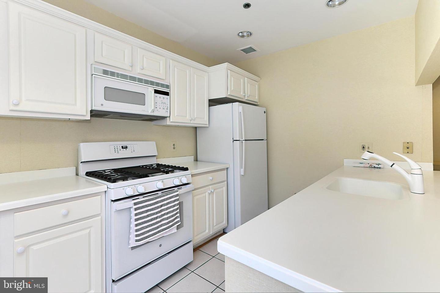 1050 N STUART ST #617, ARLINGTON, Virginia 22201, 1 Bedroom Bedrooms, ,1 BathroomBathrooms,Residential,For sale,1050 N STUART ST #617,VAAR2057056 MLS # VAAR2057056