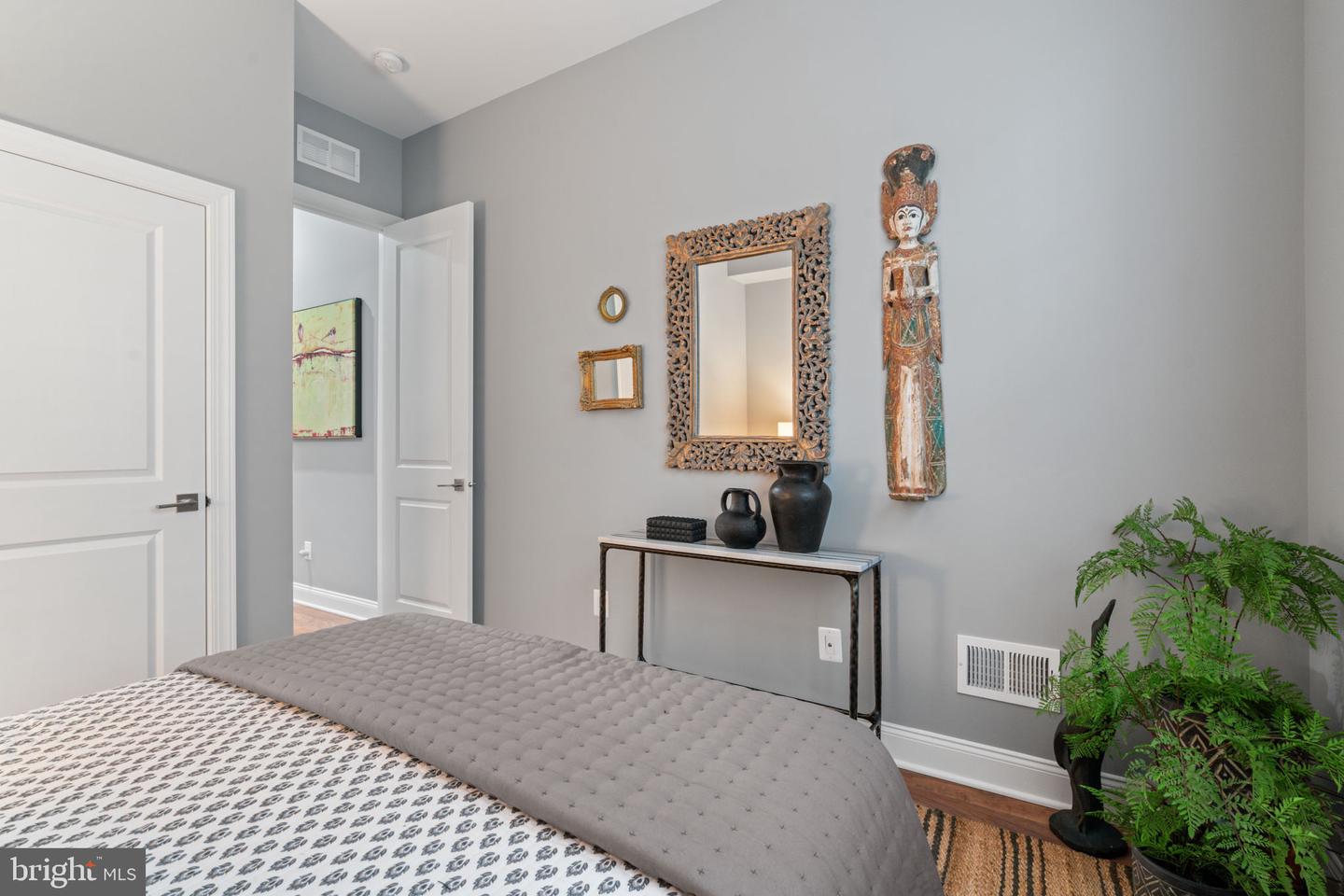 6194 CHANCELLORSVILLE DR, GAINESVILLE, Virginia 20155, 3 Bedrooms Bedrooms, ,3 BathroomsBathrooms,Residential,For sale,6194 CHANCELLORSVILLE DR,VAPW2094034 MLS # VAPW2094034