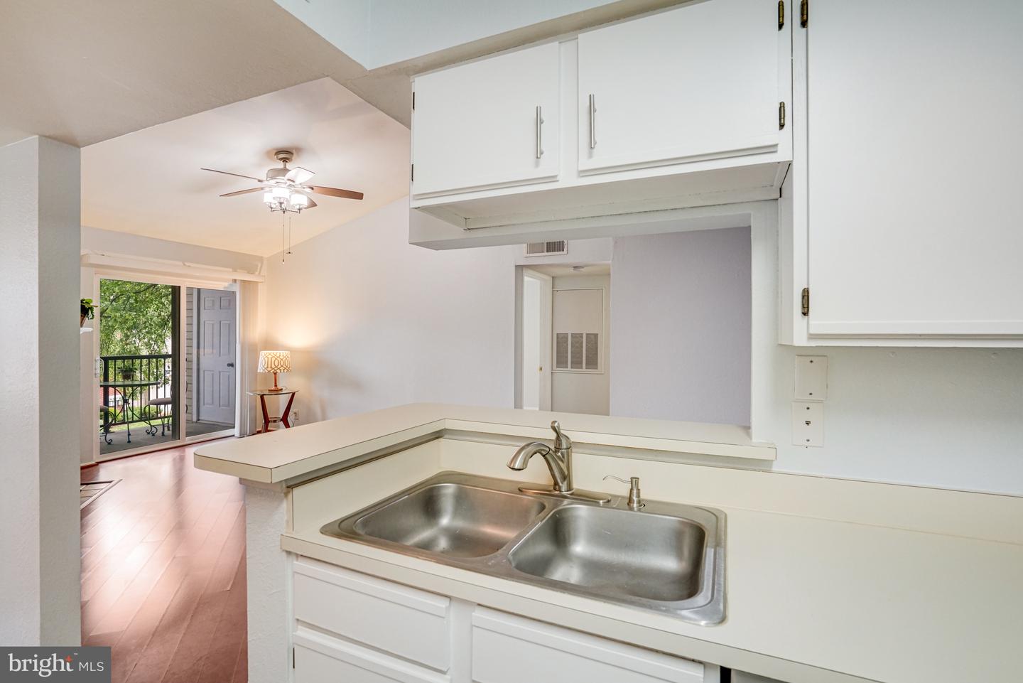 3303 WYNDHAM CIR #348, ALEXANDRIA, Virginia 22302, 2 Bedrooms Bedrooms, ,2 BathroomsBathrooms,Residential,For sale,3303 WYNDHAM CIR #348,VAAX2044998 MLS # VAAX2044998