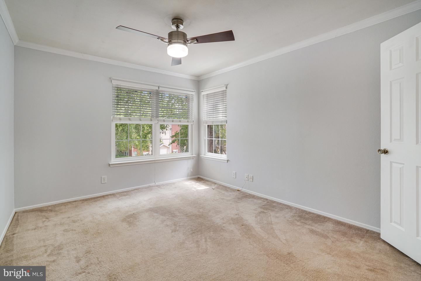 3303 WYNDHAM CIR #348, ALEXANDRIA, Virginia 22302, 2 Bedrooms Bedrooms, ,2 BathroomsBathrooms,Residential,For sale,3303 WYNDHAM CIR #348,VAAX2044998 MLS # VAAX2044998